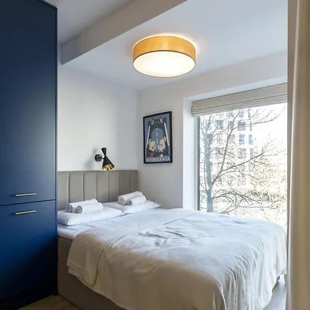 Witold's Parking Free Apartamento